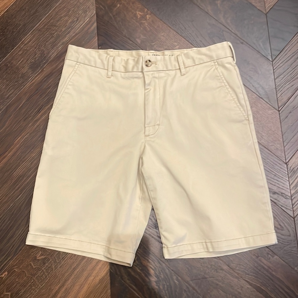 Izod Saltwater Stretch Men's Flat Front Chino Shorts Khaki 32"